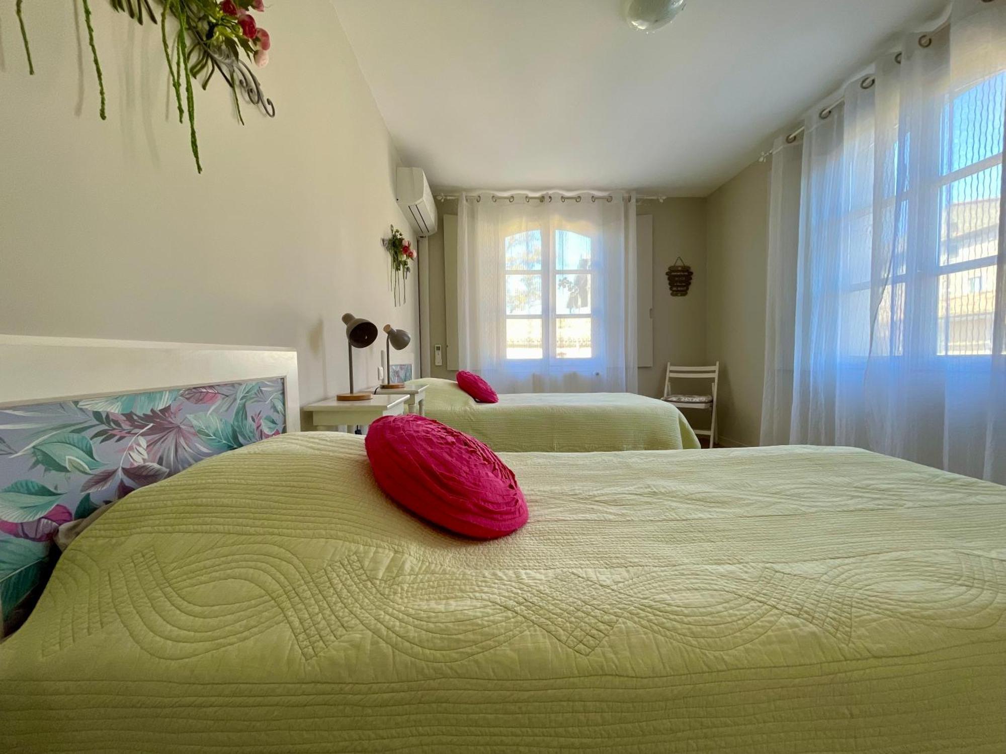 Cote Cite Appartements - Parking Prive - 100M Cite Medievale Carcassonne Pokoj fotografie